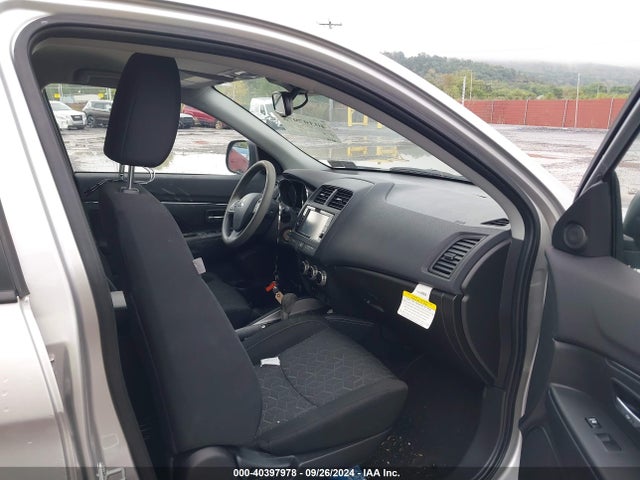 2022 MITSUBISHI OUTLANDER SPORT JA4ARUAU4NU002475 Photo 4