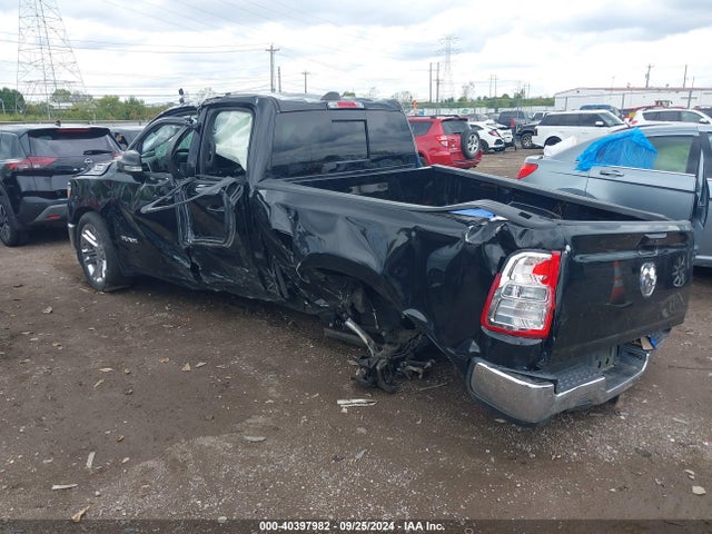1C6RREBTXNN201519 RAM 1500 Big Horn Quad Cab 4x2 6'4 Box