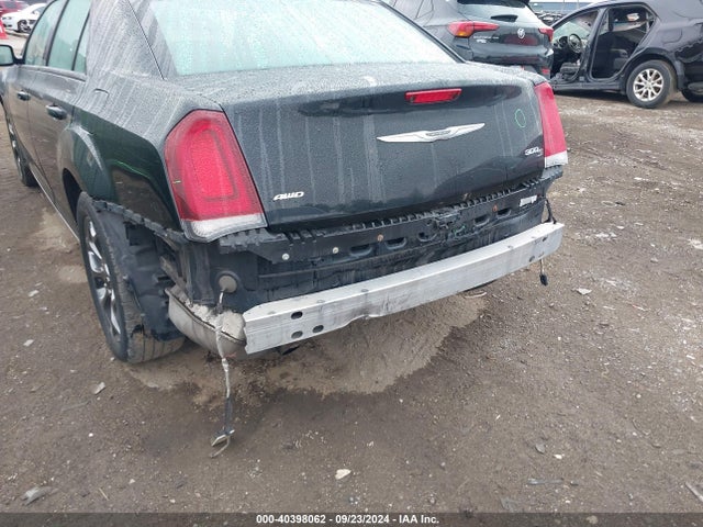 2C3CCAGG5FH756932 Chrysler 300 300s