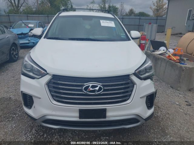 KM8SMDHFXHU223014 Hyundai Santa Fe Se