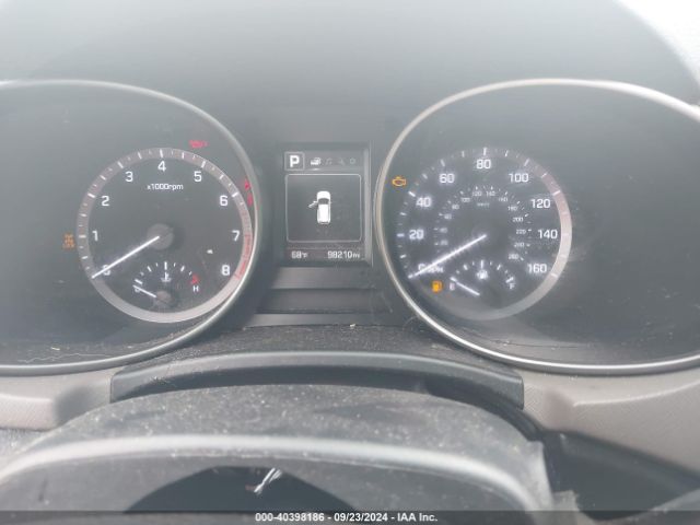 KM8SMDHFXHU223014 Hyundai Santa Fe Se