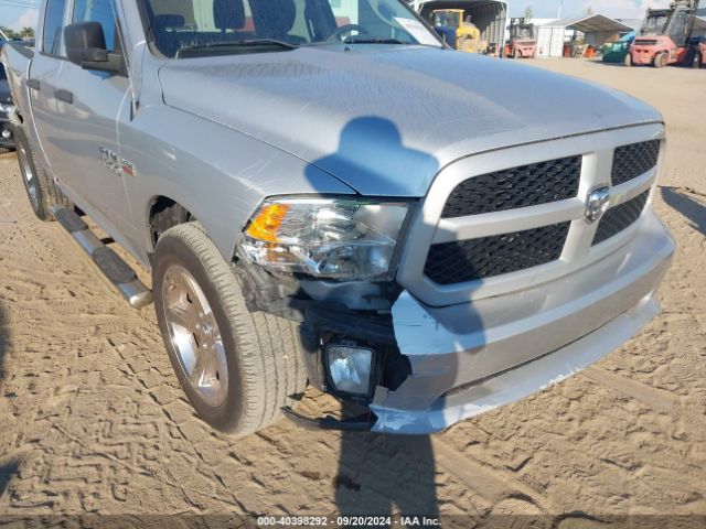 1C6RR6FT7JS216863 RAM 1500 Express Quad Cab 4x2 6'4 Box