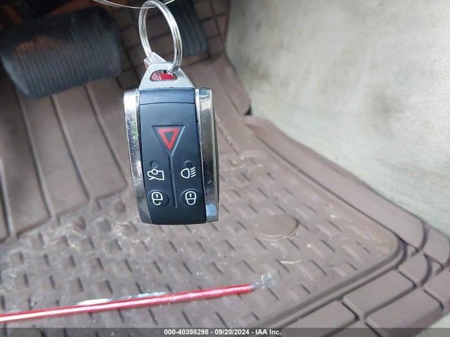 2011 JAGUAR XF SAJWA0FB7BLS20190 Photo 10