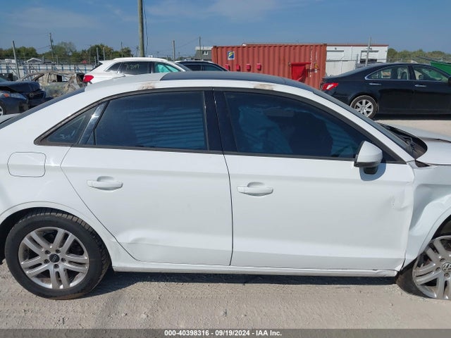 Audi A3 2.0t Premium 2017 WAUB8GFF4H1043118 Image 13