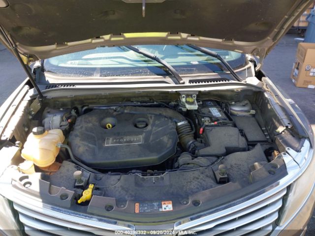 5LMCJ3D95GUJ12700 Lincoln Mkc Reserve