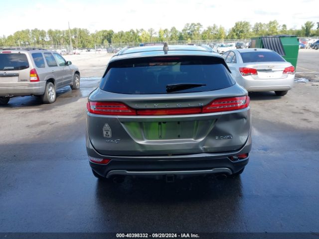 5LMCJ3D95GUJ12700 Lincoln Mkc Reserve