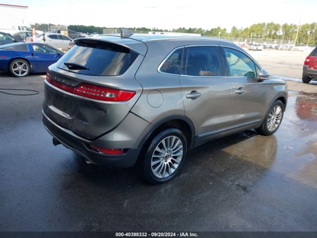 5LMCJ3D95GUJ12700 Lincoln Mkc Reserve