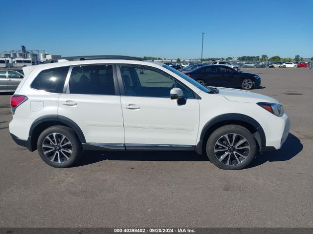 JF2SJGWC2JH588987 Subaru Forester 2.0xt Touring