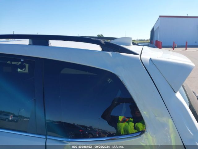 JF2SJGWC2JH588987 Subaru Forester 2.0xt Touring