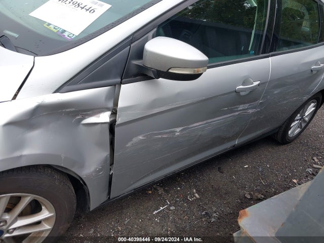 Ford FOCUS SE 2015 1FADP3K24FL381281 Image 6