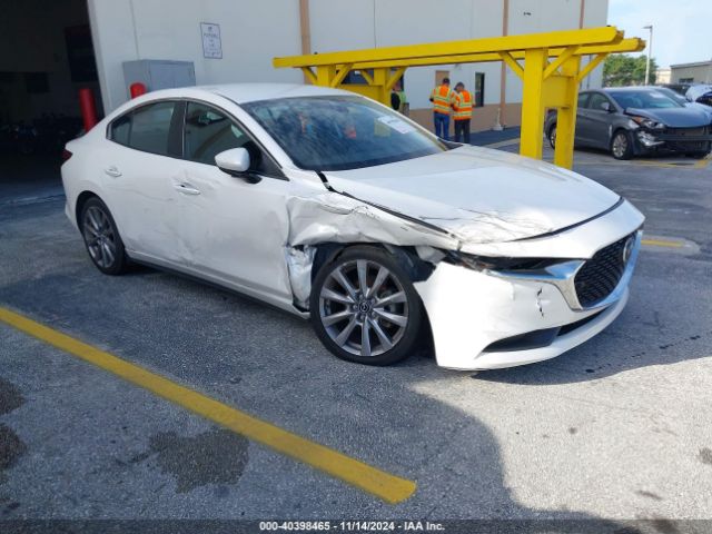 2021 MAZDA MAZDA3 JM1BPABL0M1325104