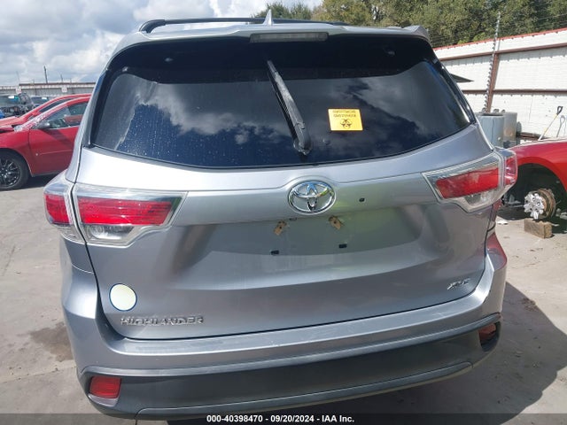 Toyota Highlander Xle V6 2016 5TDKKRFH3GS506630 Image 15