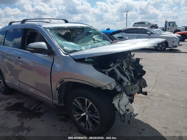 Toyota Highlander Xle V6 2016 5TDKKRFH3GS506630 Image 17