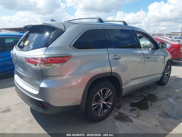 Toyota Highlander Xle V6 2016 5TDKKRFH3GS506630 Image 4