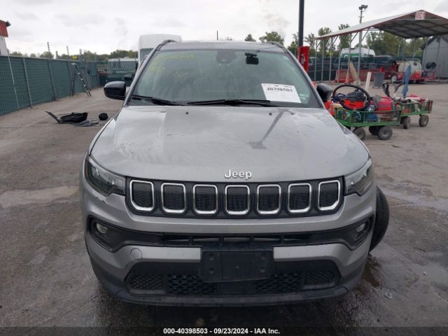3C4NJDBB8NT217296 Jeep Compass Latitude 4x4