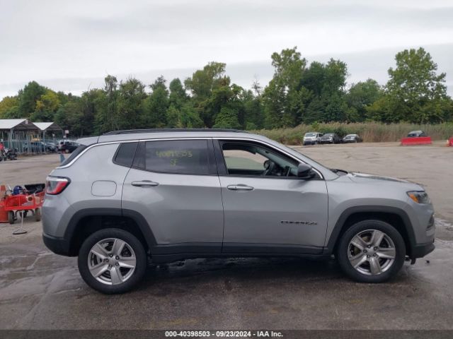 3C4NJDBB8NT217296 Jeep Compass Latitude 4x4
