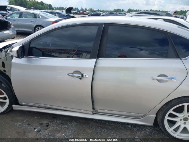 3N1CB7AP7HY228979 Nissan Sentra Sr Turbo