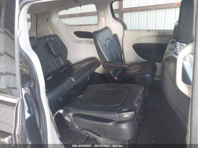 2C4RC1BG1JR154092 Chrysler Pacifica Touring L