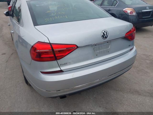 1VWAT7A37GC014903 Volkswagen Passat 1.8t S