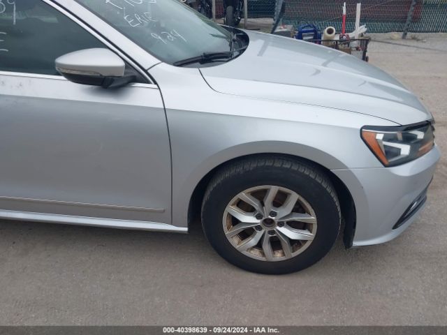1VWAT7A37GC014903 Volkswagen Passat 1.8t S