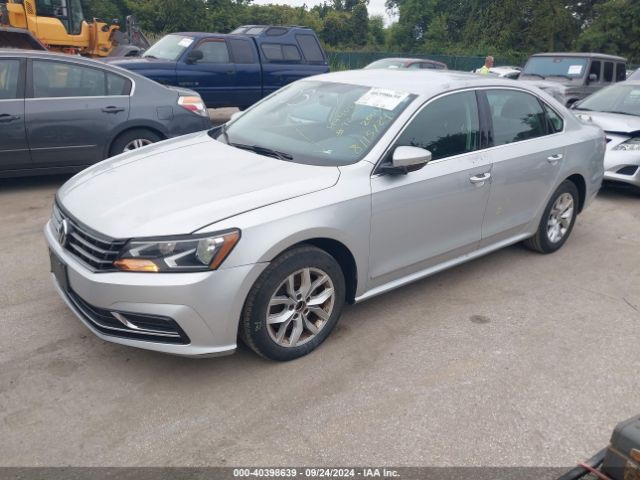 1VWAT7A37GC014903 Volkswagen Passat 1.8t S