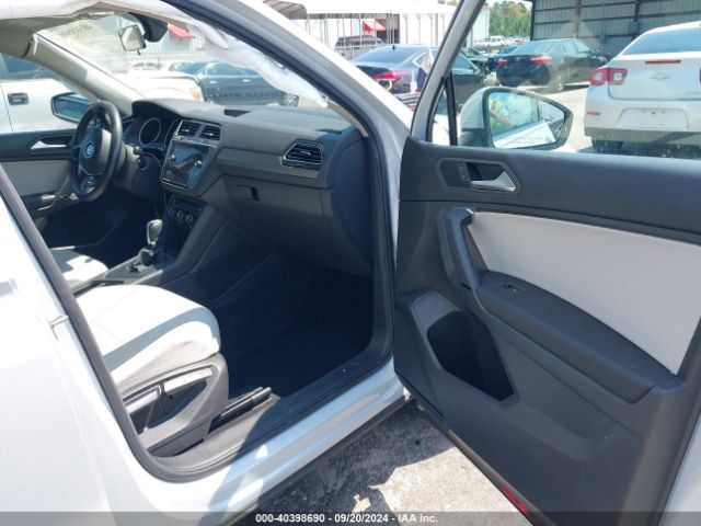 3VV3B7AX9KM040803 Volkswagen Tiguan 2.0t Se/2.0t Sel/2.0t Sel R-line/2.0t Sel R-line Black