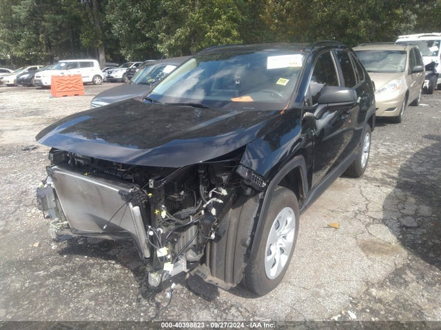 Toyota RAV4 LE 2020 JTMH1RFV3LD059807 Image 2