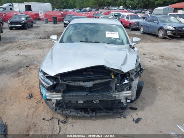3FA6P0HD8GR119220 Ford FUSION SE