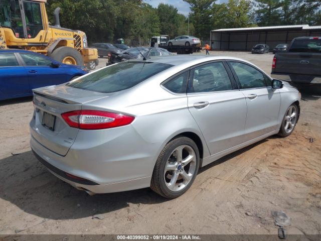 3FA6P0HD8GR119220 Ford FUSION SE