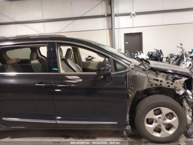 2C4RC1EG8HR634068 Chrysler Pacifica Touring-l Plus