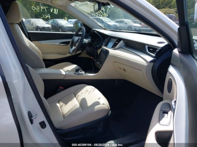 3PCAJ5M33KF137831 Infiniti Qx50 Luxe