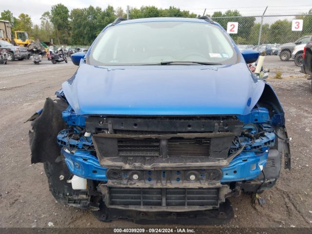 1FMCU0GD5HUC45533 Ford ESCAPE SE
