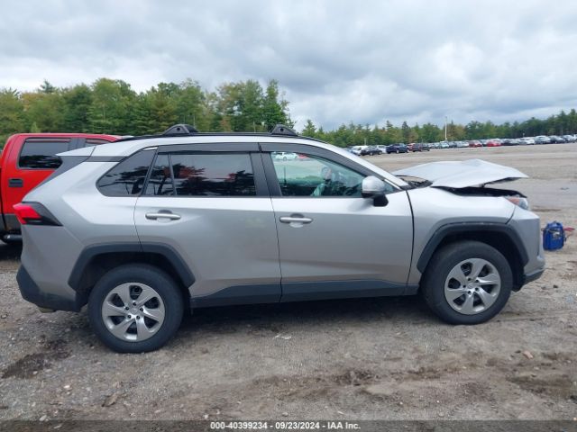 2T3G1RFV5KC048760 Toyota RAV4 LE
