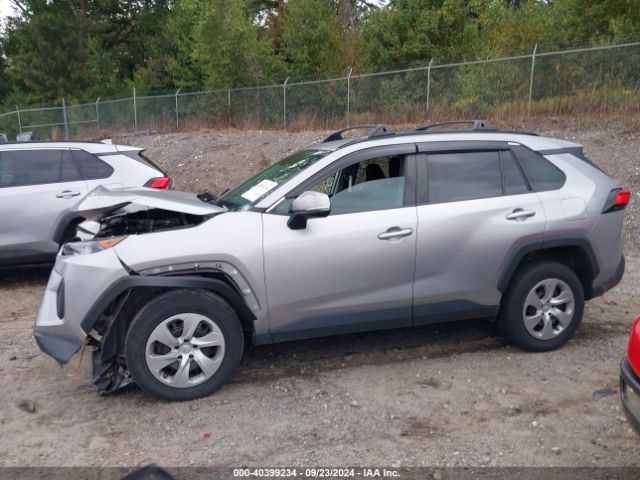 2T3G1RFV5KC048760 Toyota RAV4 LE