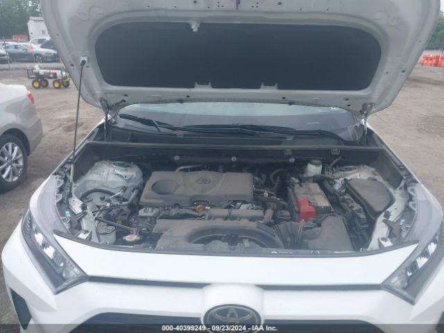2T3F1RFV0MC226668 Toyota RAV4 LE