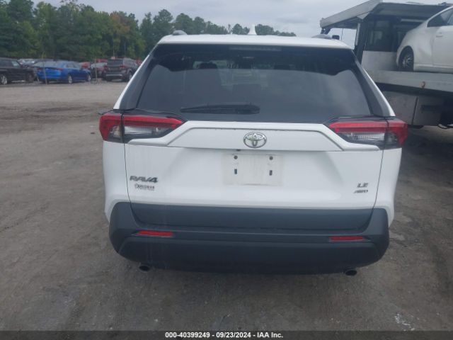 2T3F1RFV0MC226668 Toyota RAV4 LE