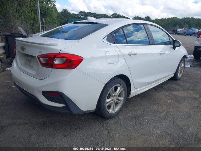 Chevrolet Cruze Lt Auto 2018 1G1BE5SM8J7248442 Image 4