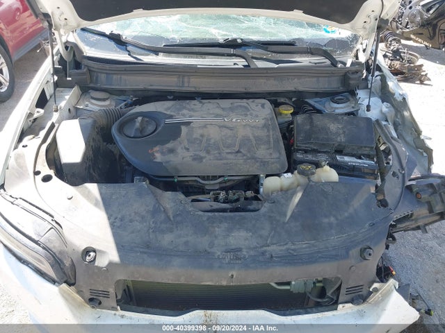 1C4PJMJX5KD134660 Jeep Cherokee Overland 4x4