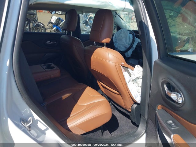 1C4PJMJX5KD134660 Jeep Cherokee Overland 4x4