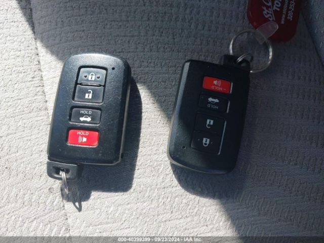 4T1BD1FK0GU176976 Toyota Camry Hybrid Le