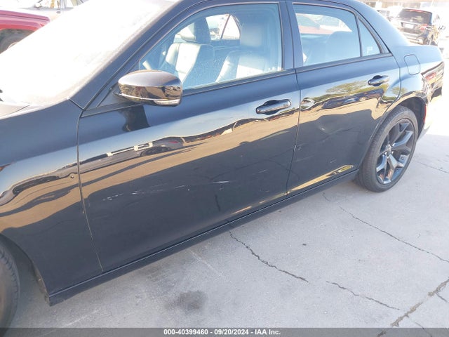 2C3CCABG9PH569587 Chrysler 300 300s