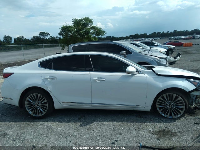 KIA Cadenza Limited 2017 KNALC4J15H5087604 Image 14