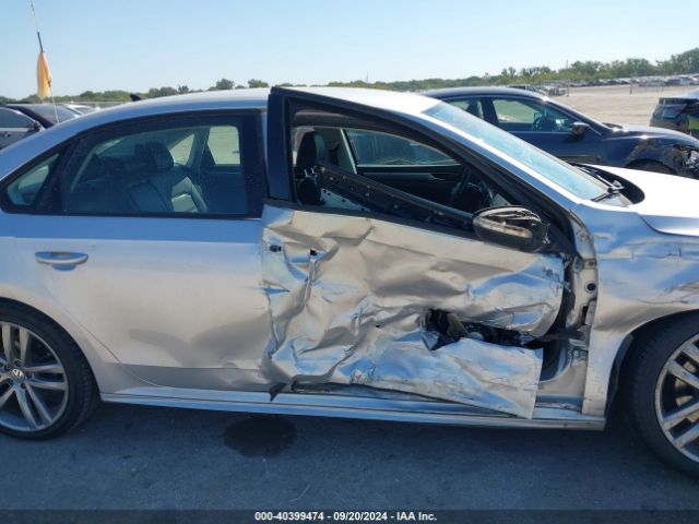 1VWAA7A34JC027461 Volkswagen Passat 2.0t R-line/2.0t S