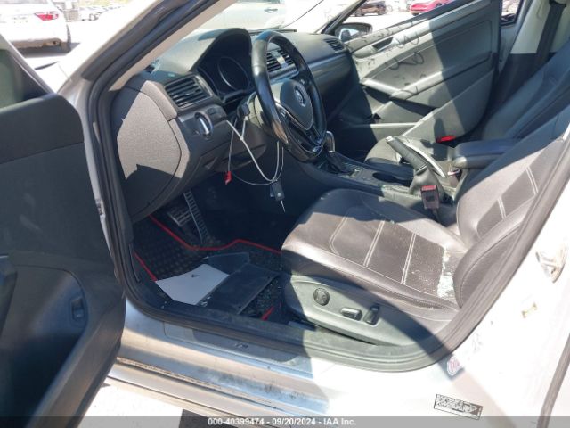 1VWAA7A34JC027461 Volkswagen Passat 2.0t R-line/2.0t S