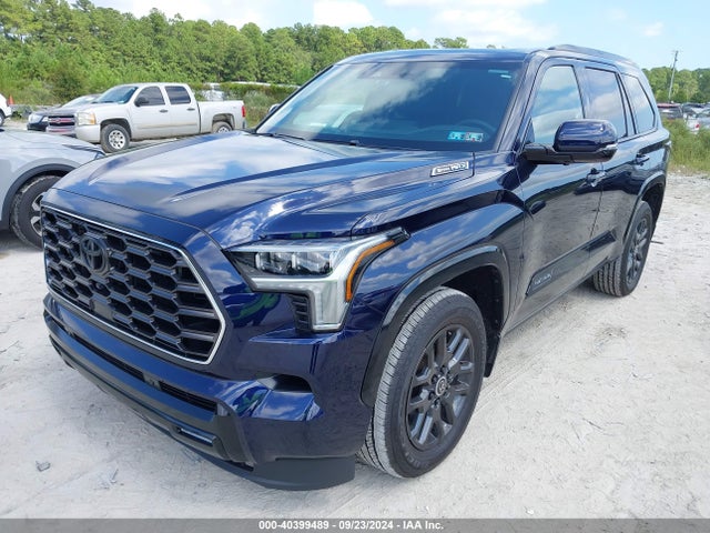 Toyota Sequoia Platinum 2024 7SVAAABA0RX027531 Image 2
