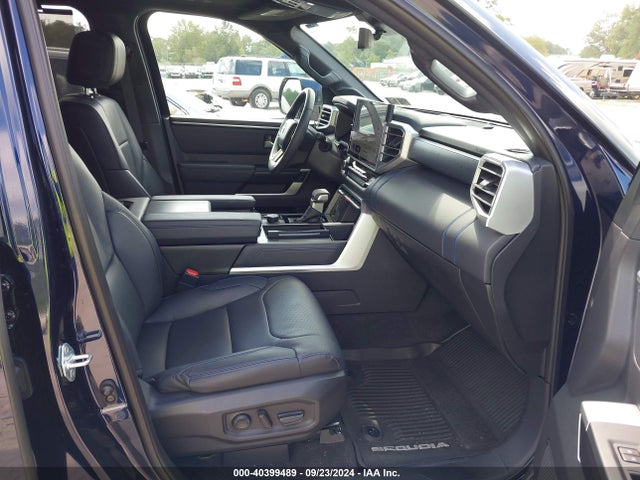 Toyota Sequoia Platinum 2024 7SVAAABA0RX027531 Image 5