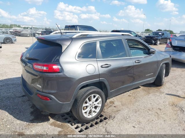 1C4PJLCB5FW690571 Jeep Cherokee Latitude