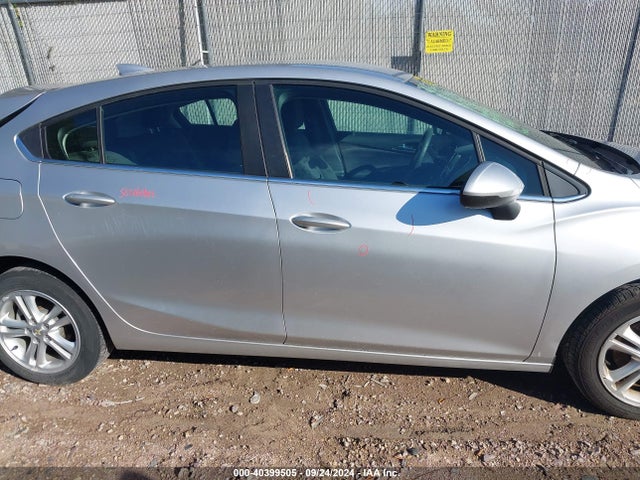 Chevrolet Cruze Lt Auto 2018 3G1BE6SM2JS631607 Image 13
