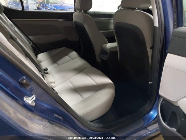 Hyundai Elantra Value Edition 2018 5NPD84LF2JH295642 Image 8