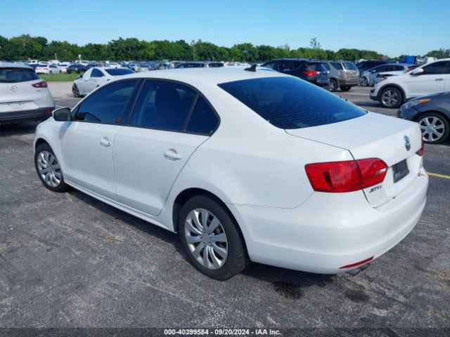 3VWD17AJ7EM415302 Volkswagen Jetta 1.8t Se